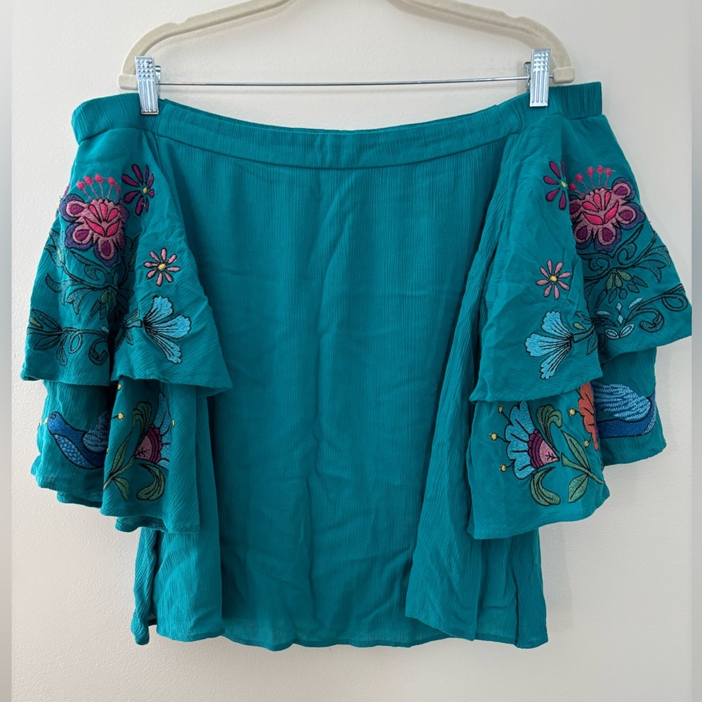 Judith March Size Large Off-Shoulder Embroidered Teal Top